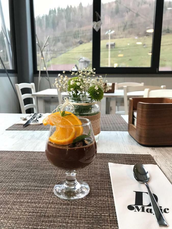 D' Magic Otel Brosteni Dış mekan fotoğraf